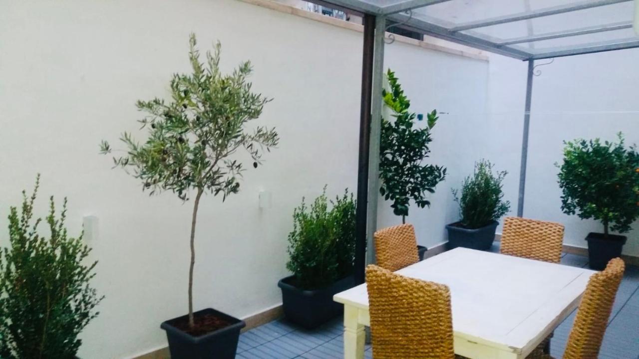 Imbriani Guest House บารี ภายนอก รูปภาพ