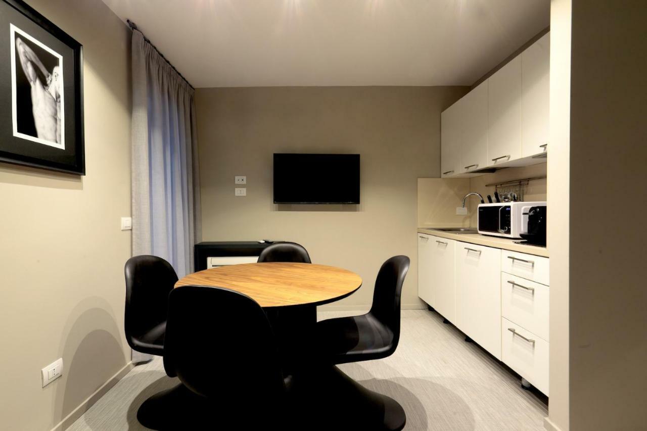 Imbriani Guest House บารี ภายนอก รูปภาพ